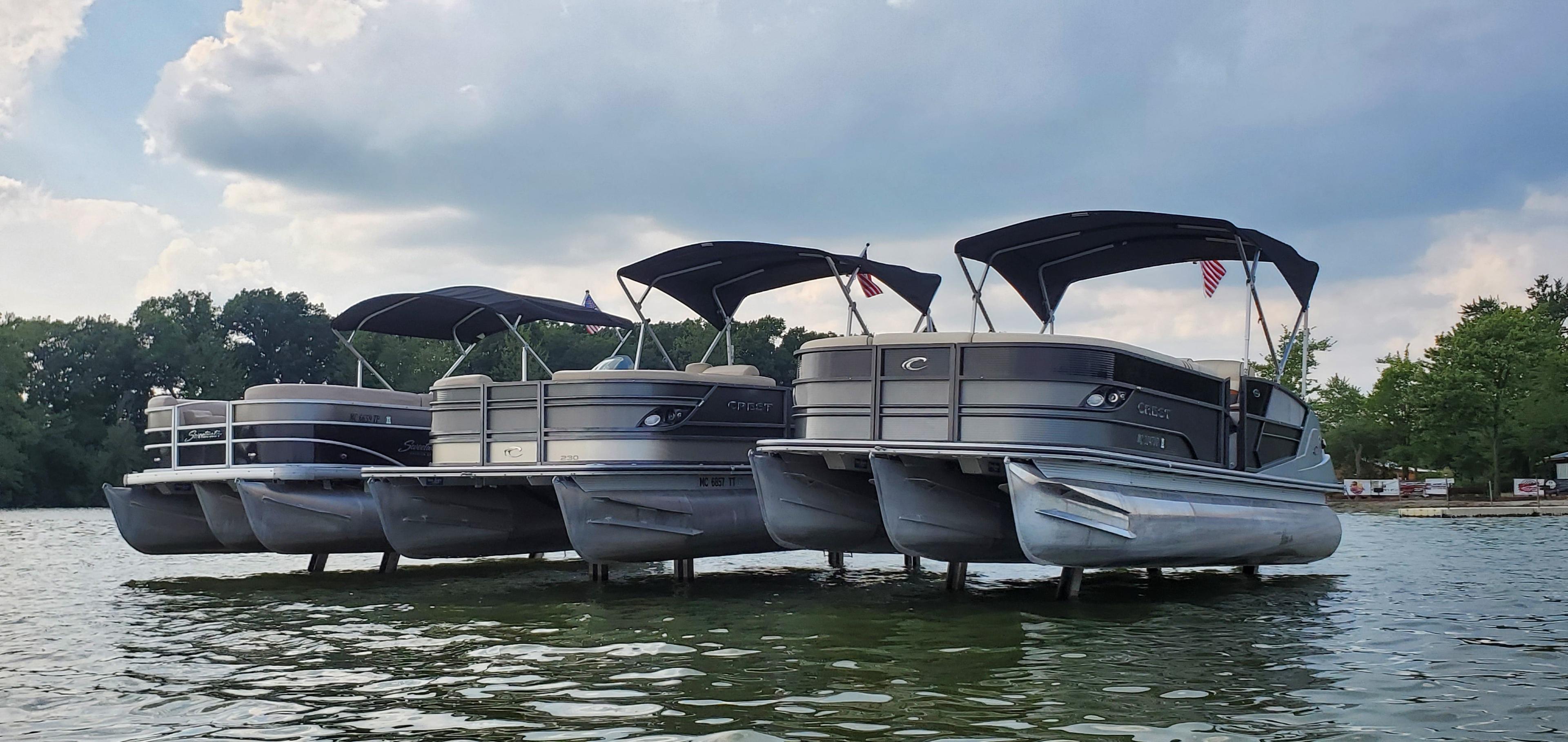 Pontoon raised on Sea-Legs at a sandbar